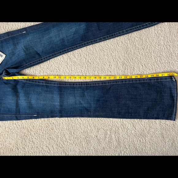 NWT True Religion Mid Rise Bootcut Jeans with Pocket Flap - Picture 4 of 7